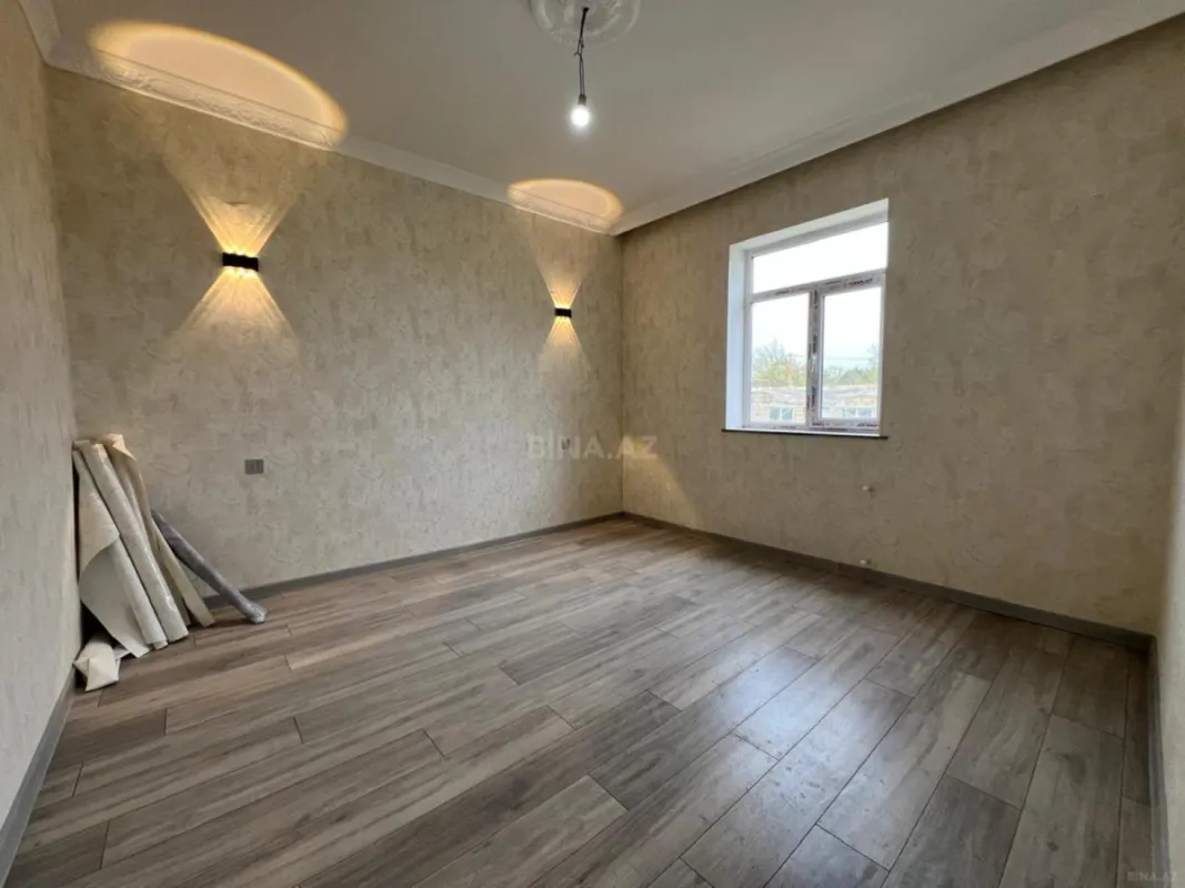 Satılır 4 otaqlı həyət evi 150 m²