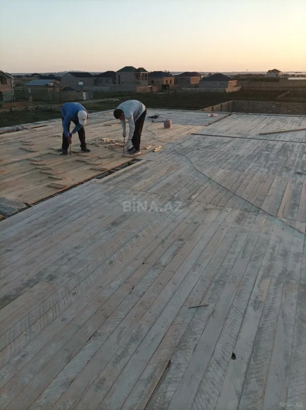 Satılır 4 otaqlı həyət evi 127 m²