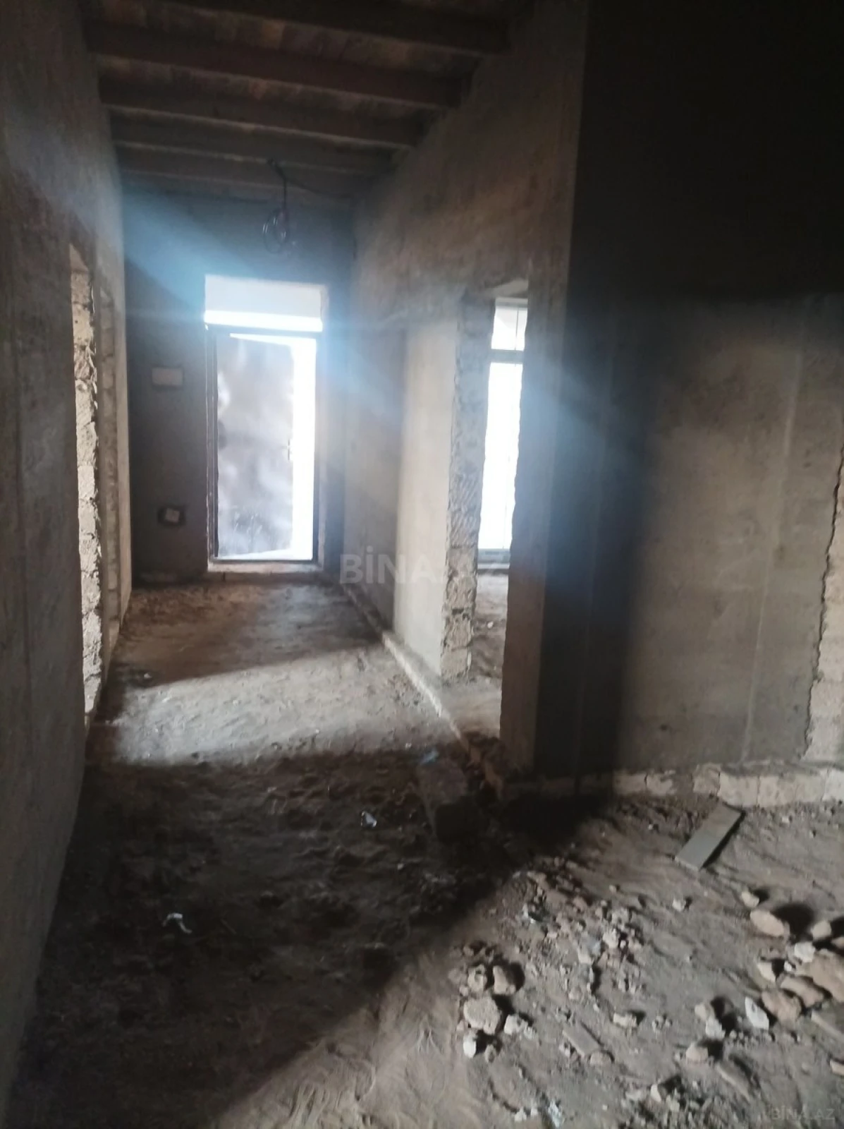 Satılır 4 otaqlı həyət evi 127 m²