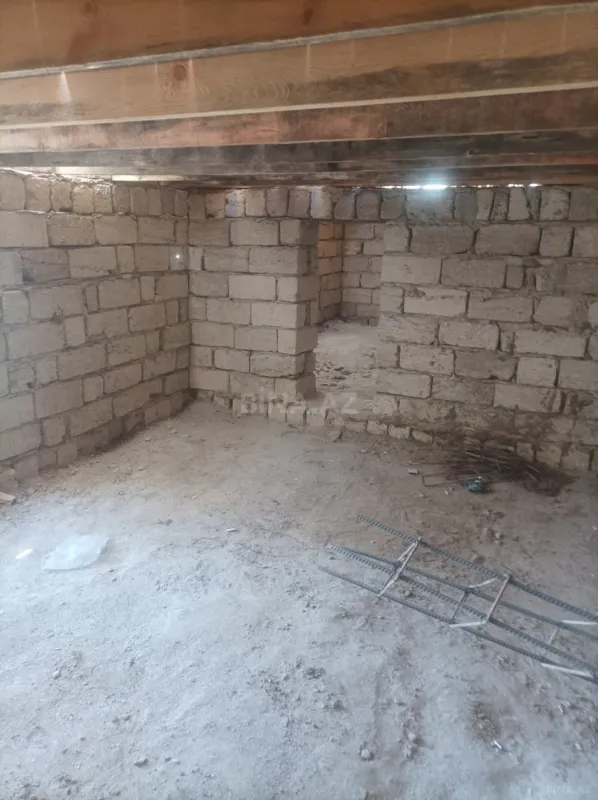 Satılır 4 otaqlı həyət evi 127 m²