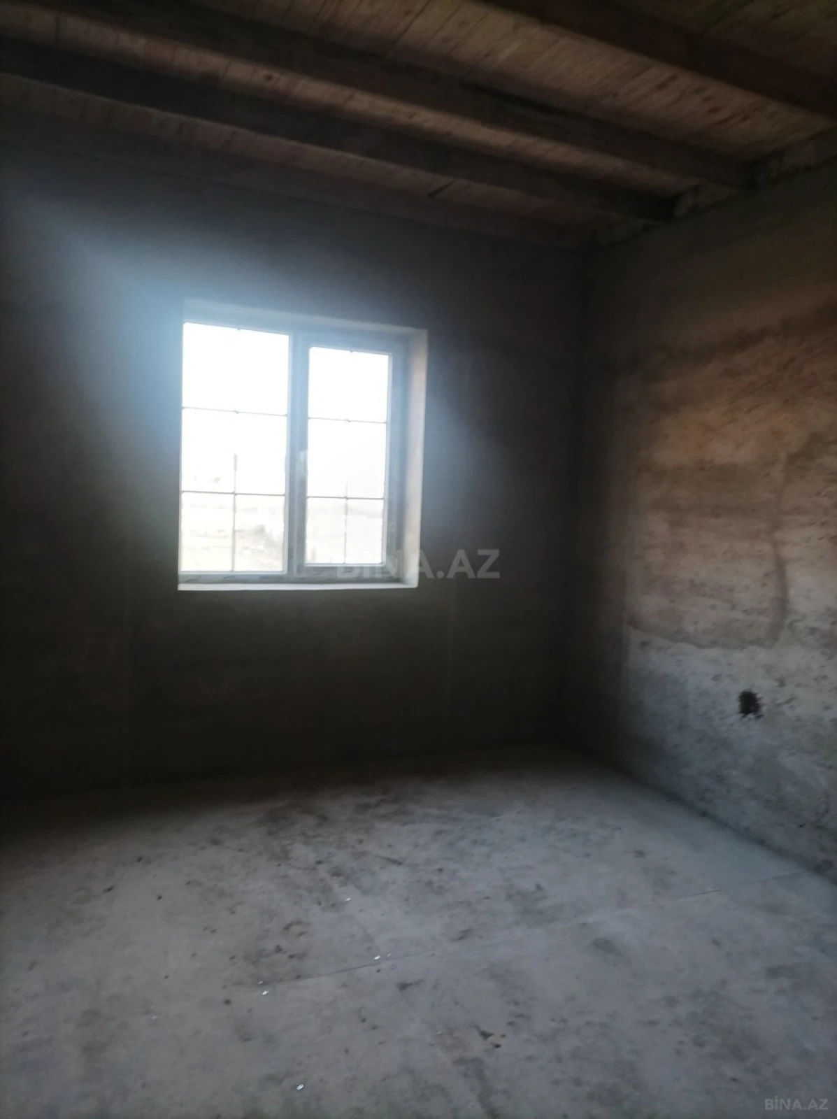 Satılır 4 otaqlı həyət evi 127 m²