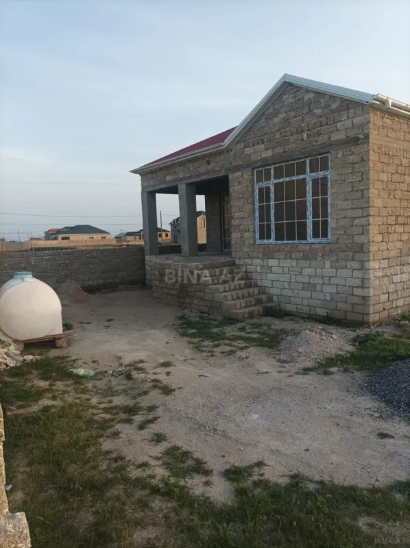 Satılır 4 otaqlı həyət evi 127 m²