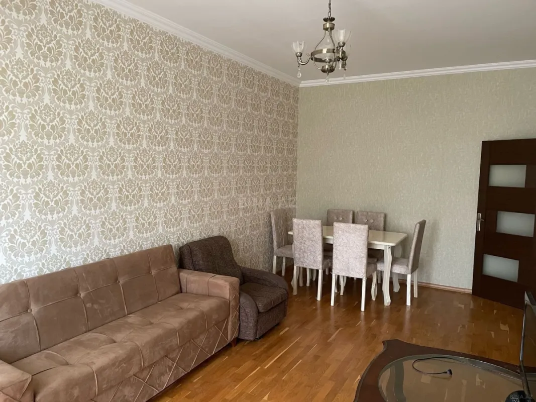 Satılır 2 otaqlı mənzil 65 m²