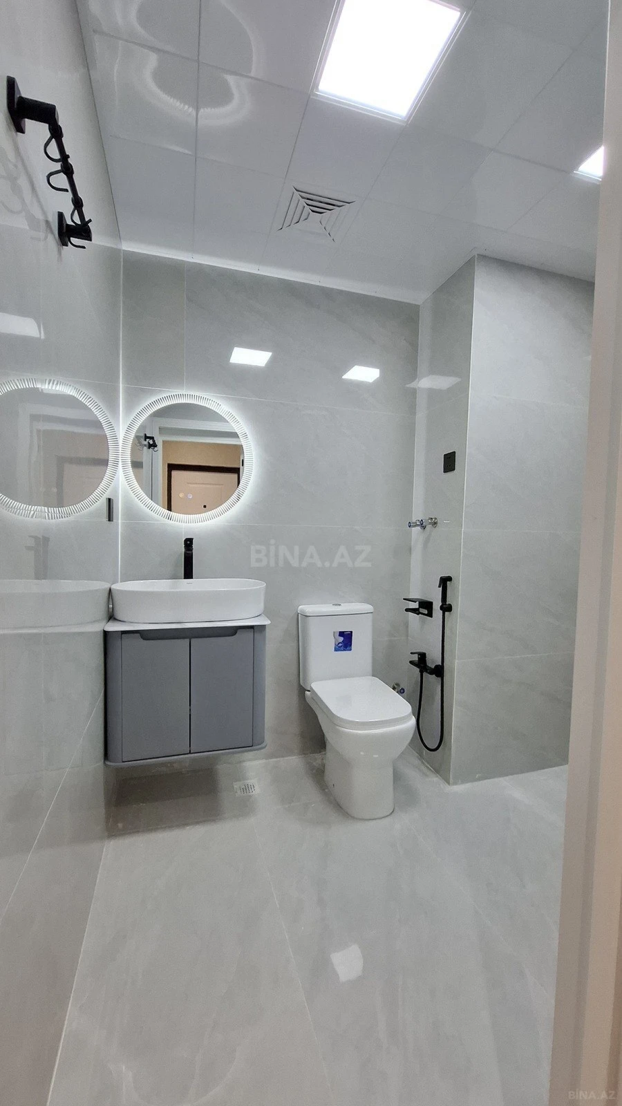 Satılır 2 otaqlı mənzil 42 m²