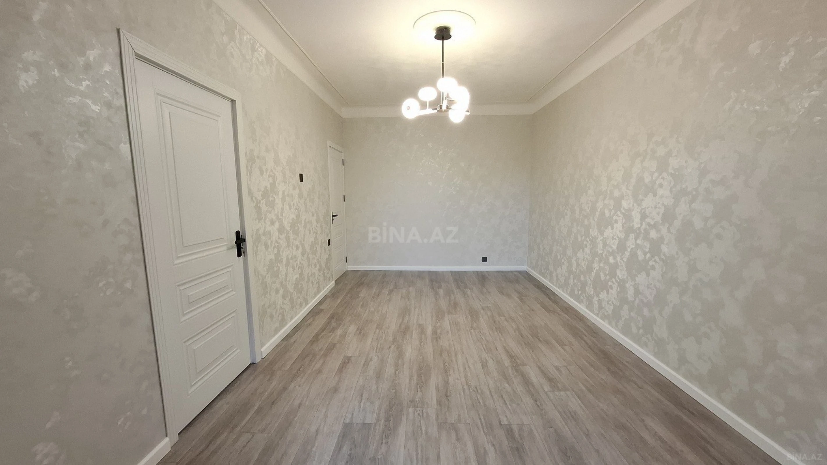 Satılır 2 otaqlı mənzil 42 m²