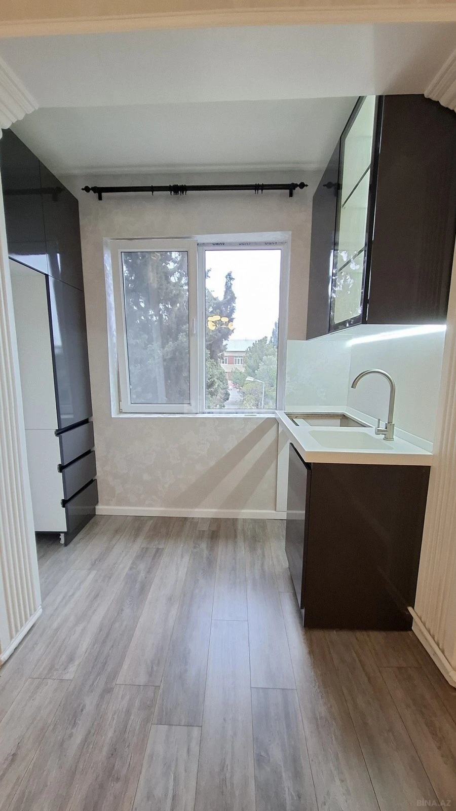 Satılır 2 otaqlı mənzil 42 m²
