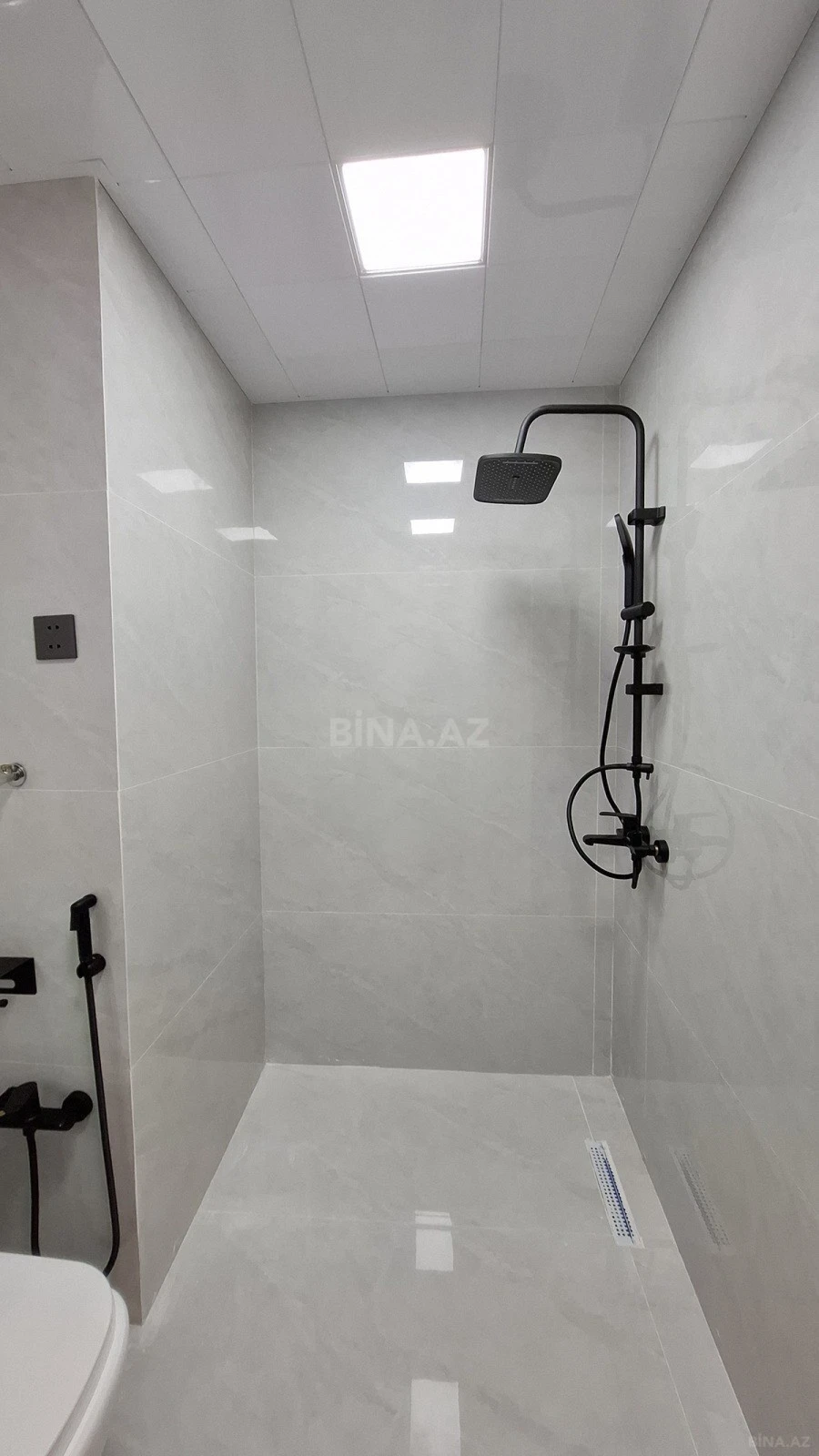 Satılır 2 otaqlı mənzil 42 m²