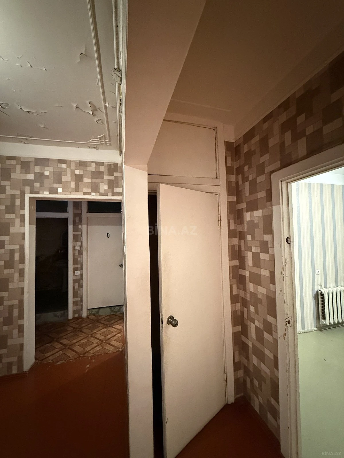 Satılır 4 otaqlı mənzil 100 m²