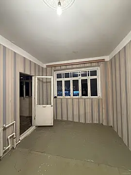 Satılır 4 otaqlı mənzil 100 m²
