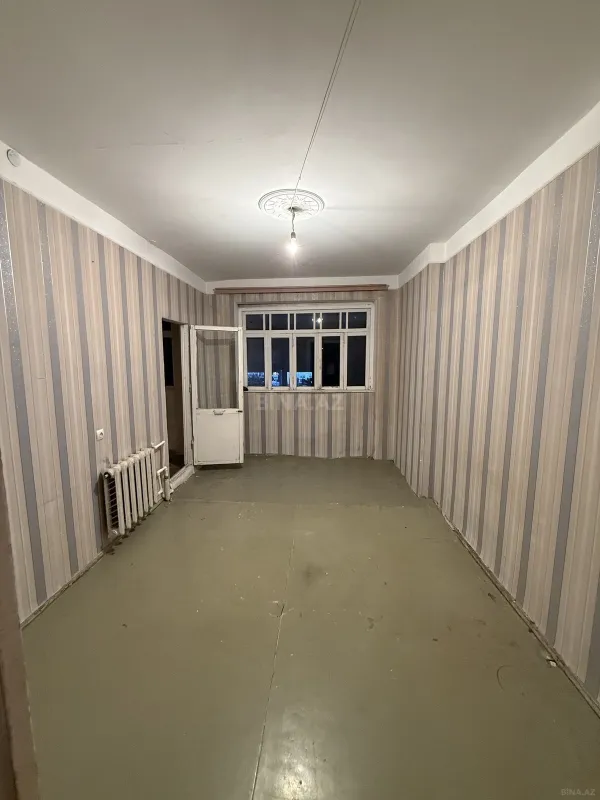 Satılır 4 otaqlı mənzil 100 m²