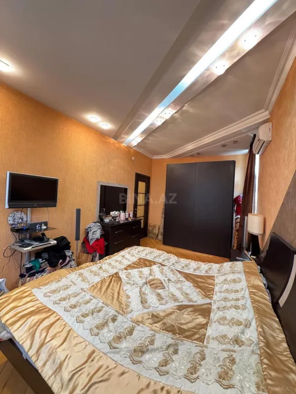 Satılır 2 otaqlı mənzil 90 m²