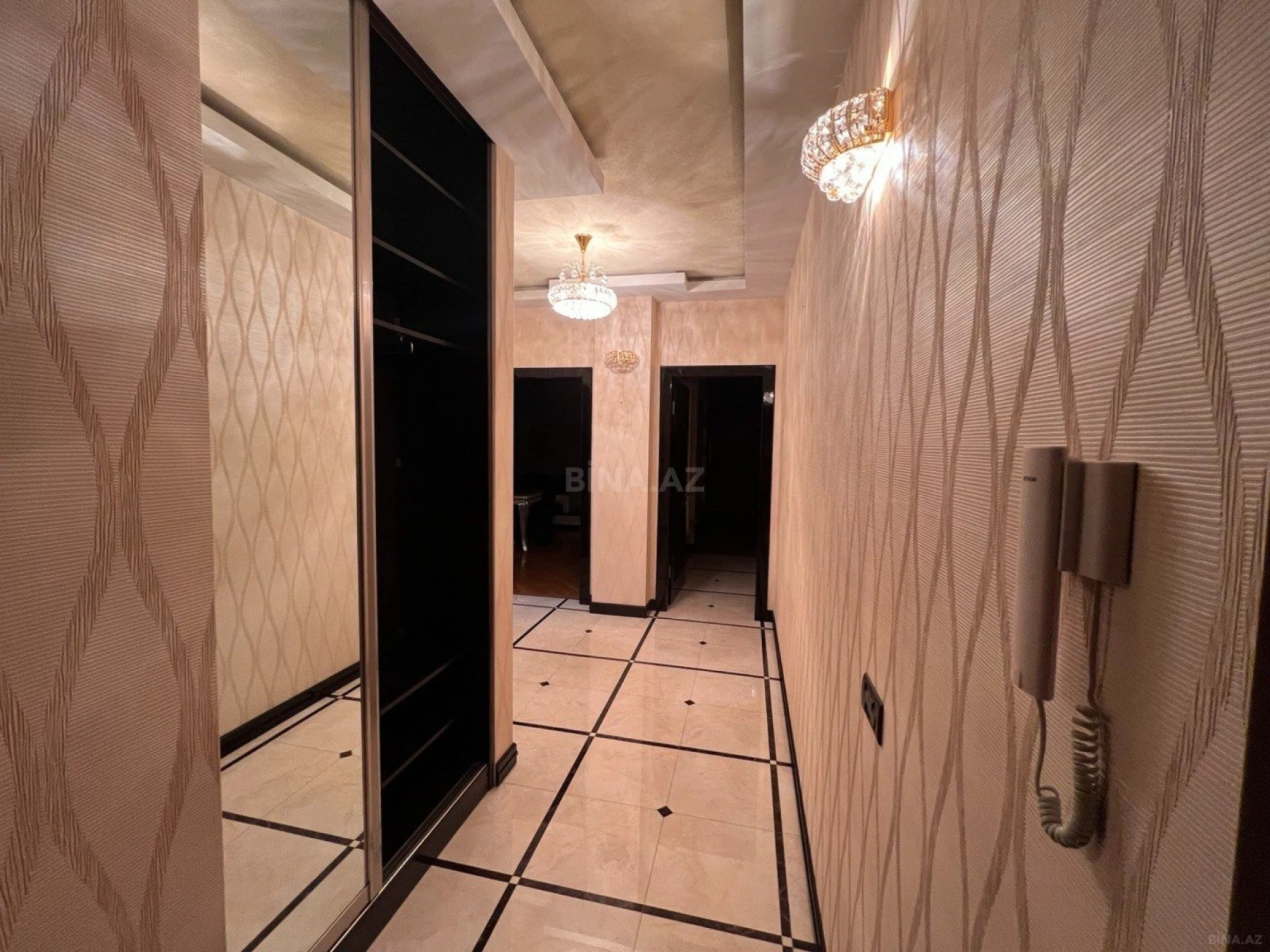 Kirayə verilir 2 otaqlı mənzil 100 m²