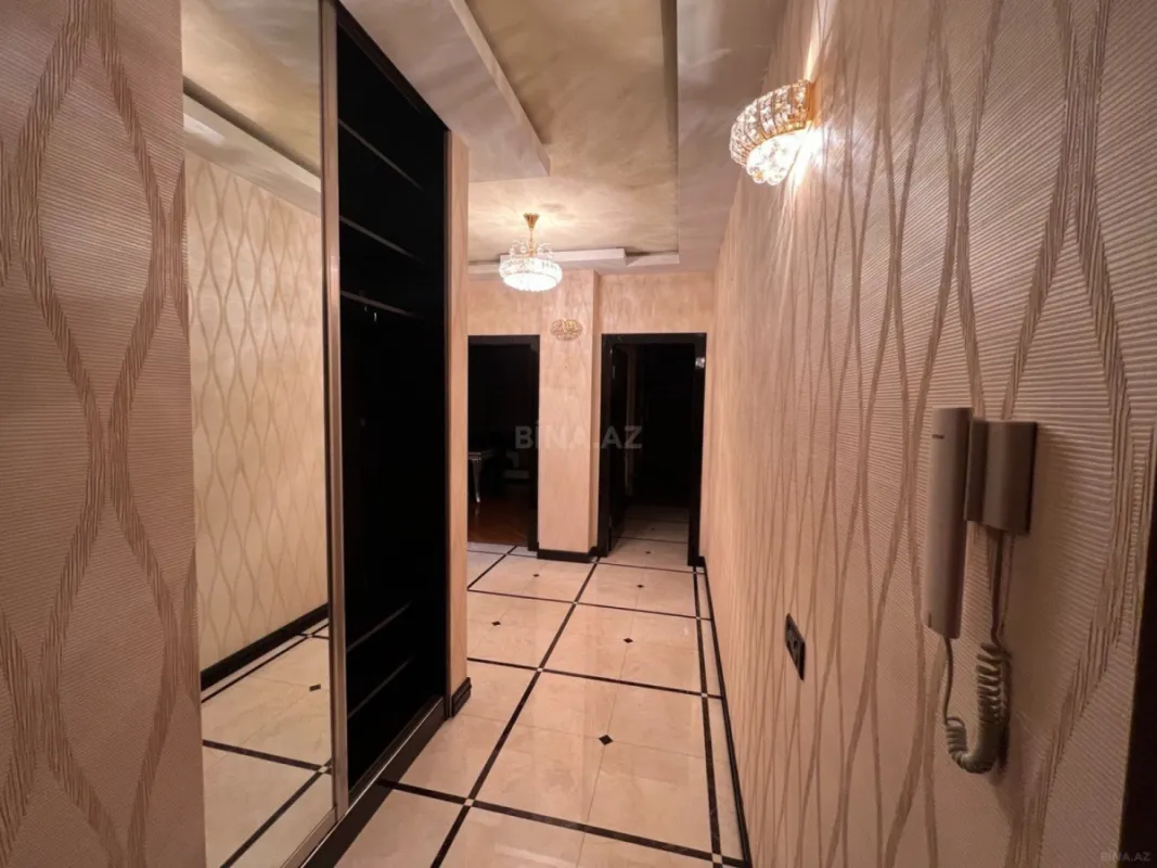 Kirayə verilir 2 otaqlı mənzil 100 m²