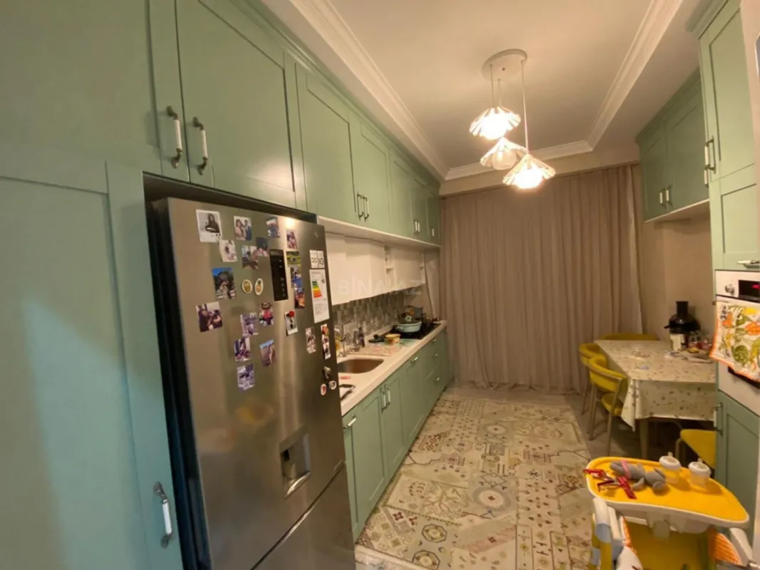 Kirayə verilir 2 otaqlı mənzil 100 m²