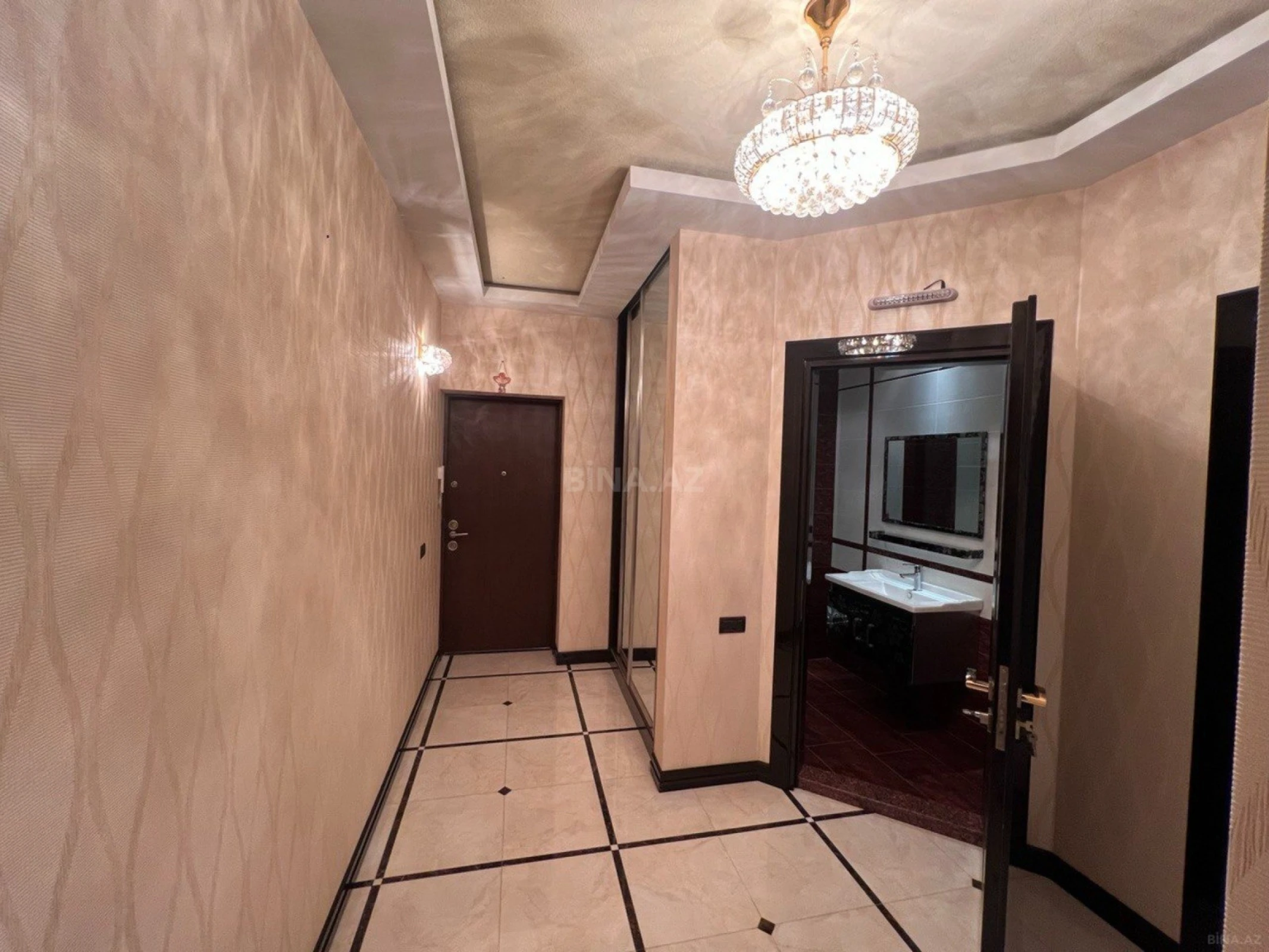 Kirayə verilir 2 otaqlı mənzil 100 m²