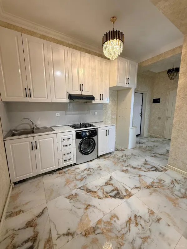 Kirayə verilir 2 otaqlı mənzil 75 m²