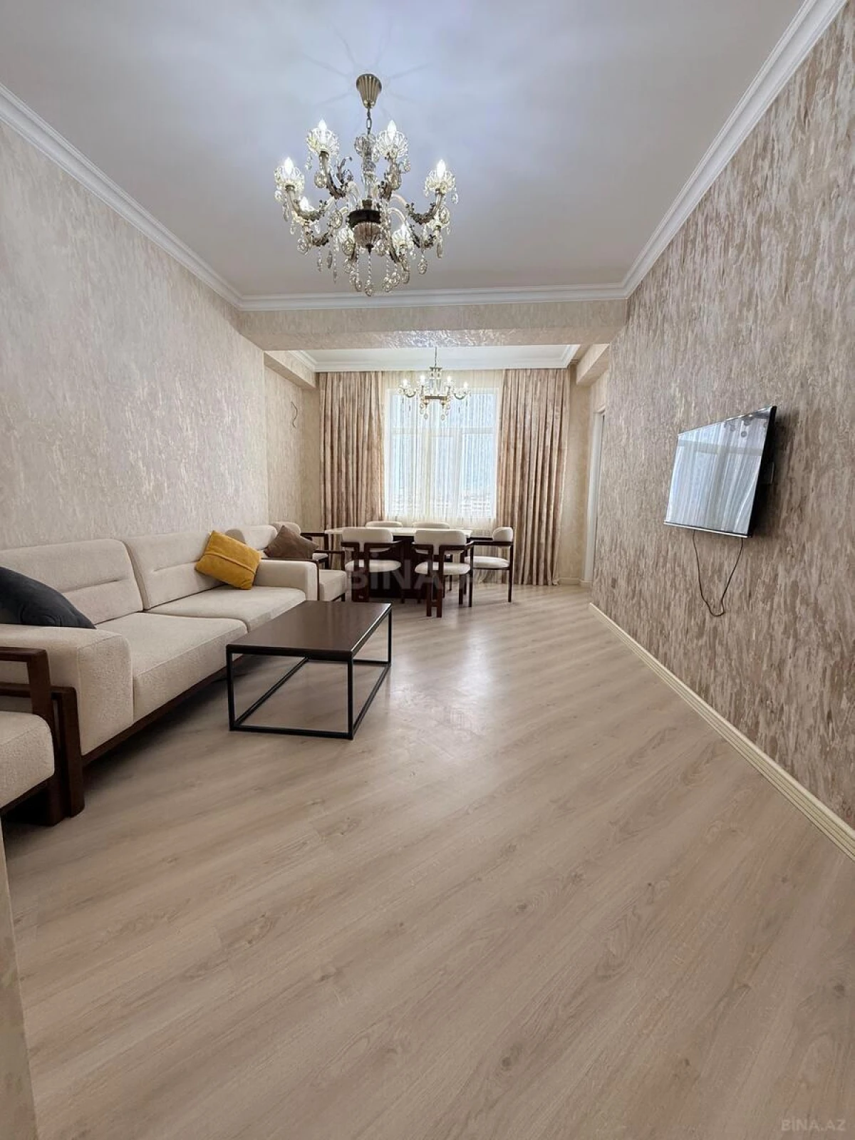 Kirayə verilir 2 otaqlı mənzil 75 m²