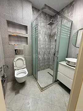 Kirayə verilir 2 otaqlı mənzil 75 m²