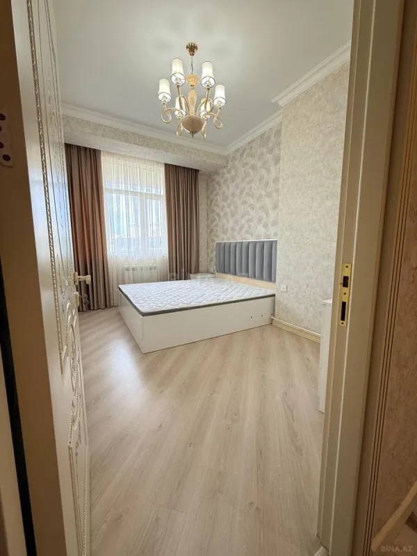 Kirayə verilir 2 otaqlı mənzil 75 m²