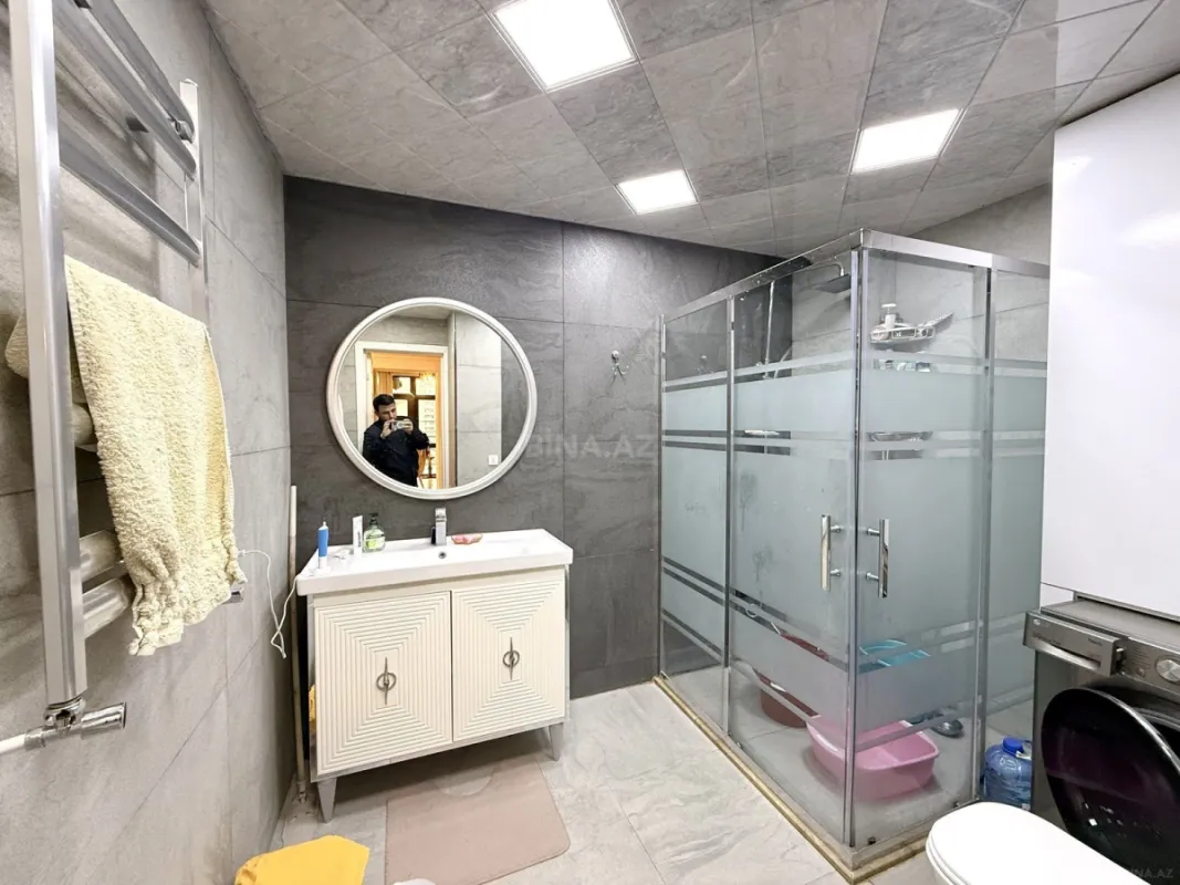 Satılır 3 otaqlı mənzil 210 m²