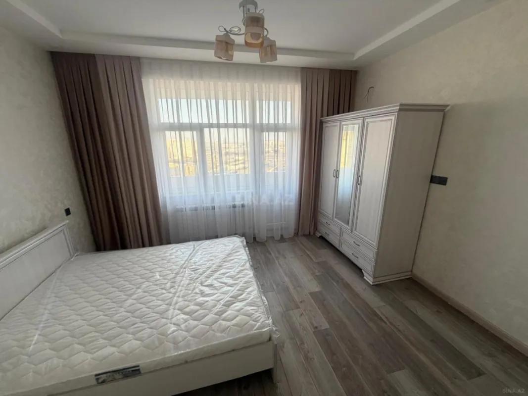 Kirayə verilir 2 otaqlı mənzil 75 m²