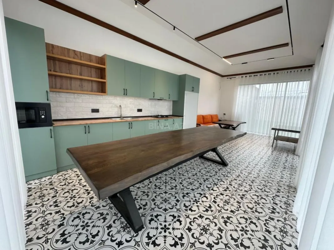 Kirayə verilir 5 otaqlı həyət evi 270 m²