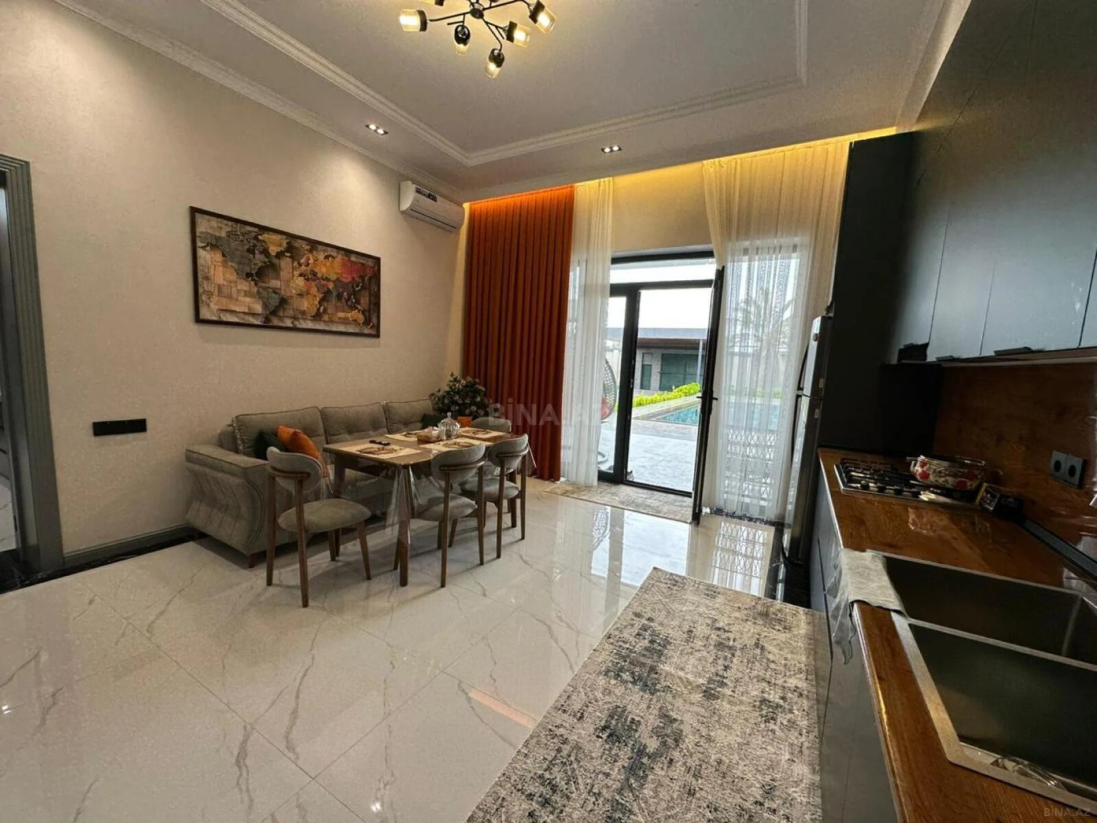 Kirayə verilir 5 otaqlı həyət evi 270 m²
