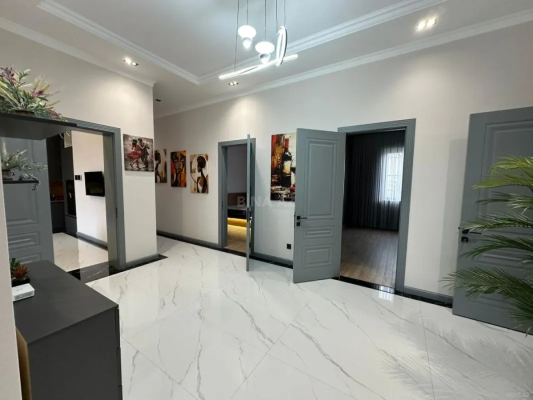 Kirayə verilir 5 otaqlı həyət evi 270 m²