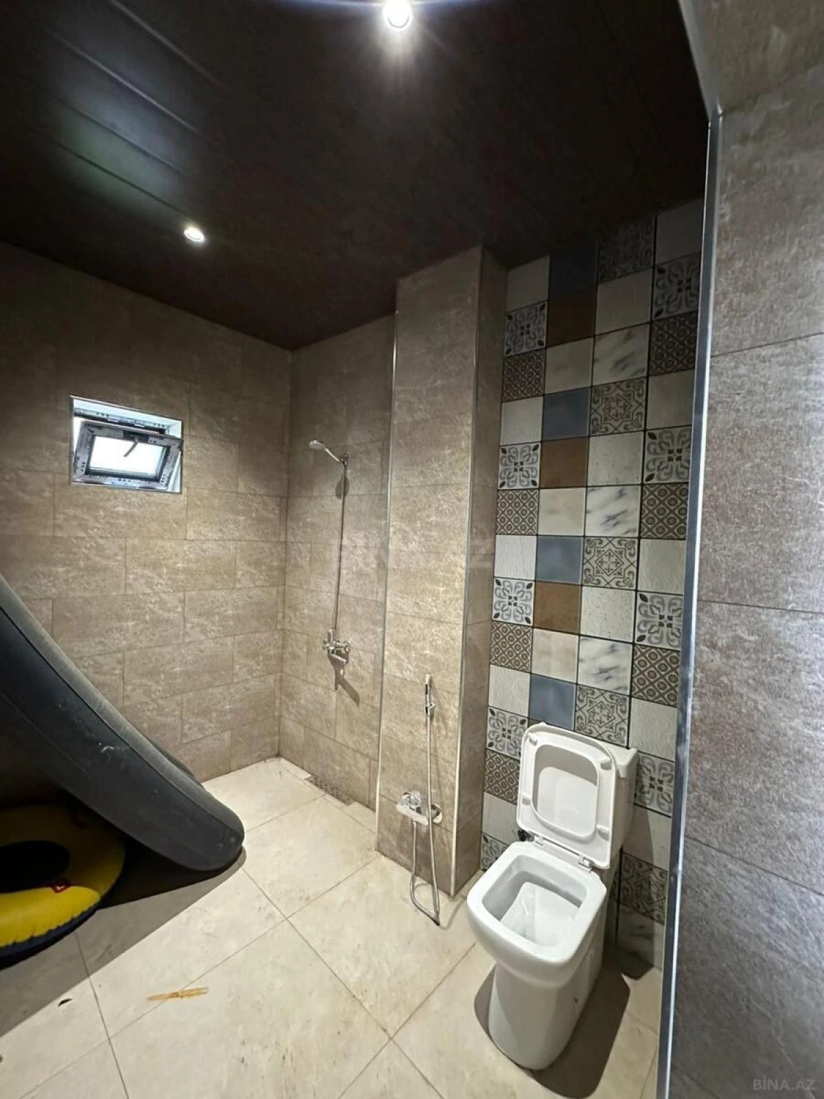 Kirayə verilir 5 otaqlı həyət evi 270 m²