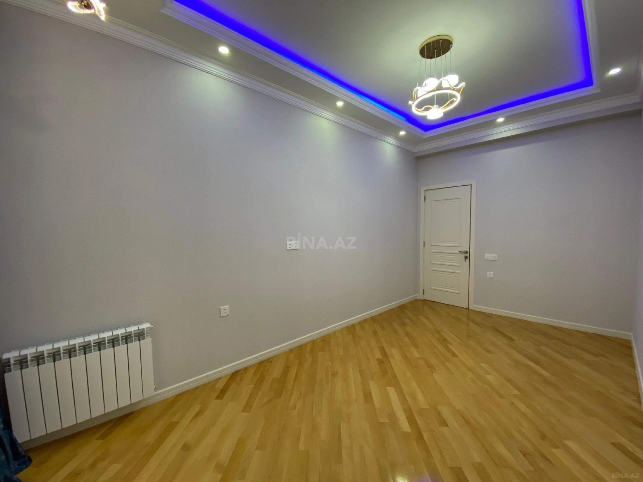 Satılır 3 otaqlı mənzil 102 m²
