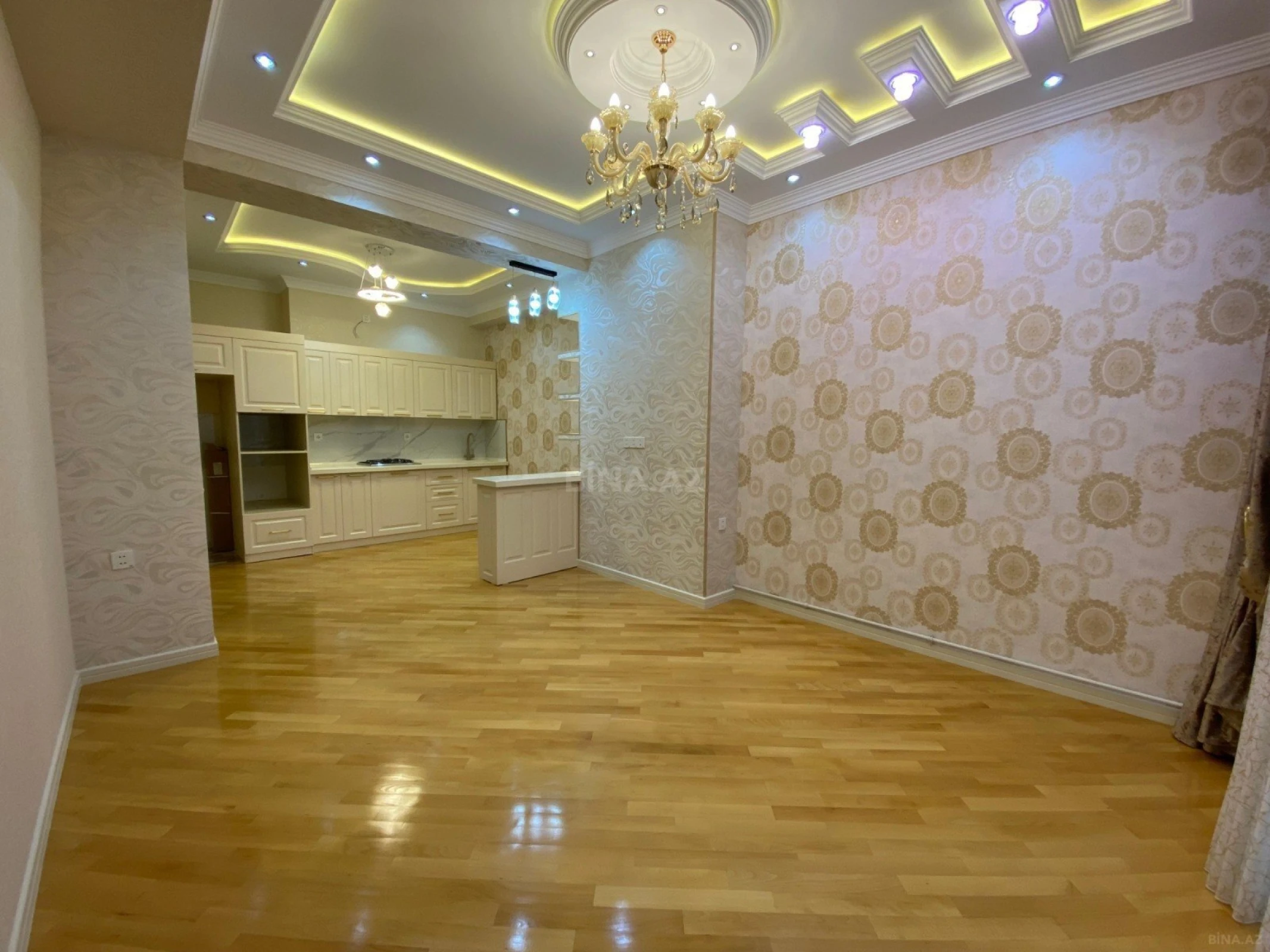 Satılır 3 otaqlı mənzil 102 m²