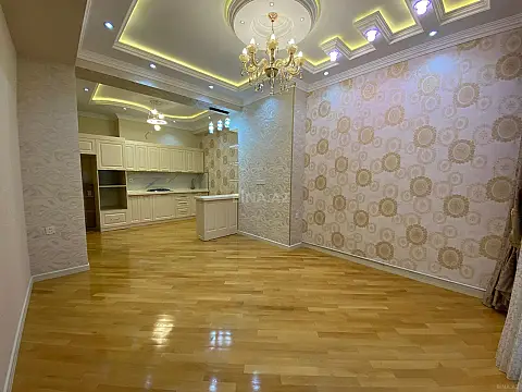 Satılır 3 otaqlı mənzil 102 m²