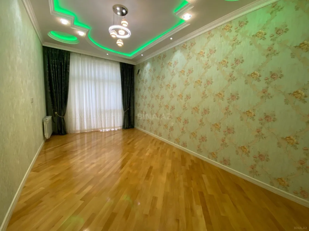 Satılır 3 otaqlı mənzil 102 m²