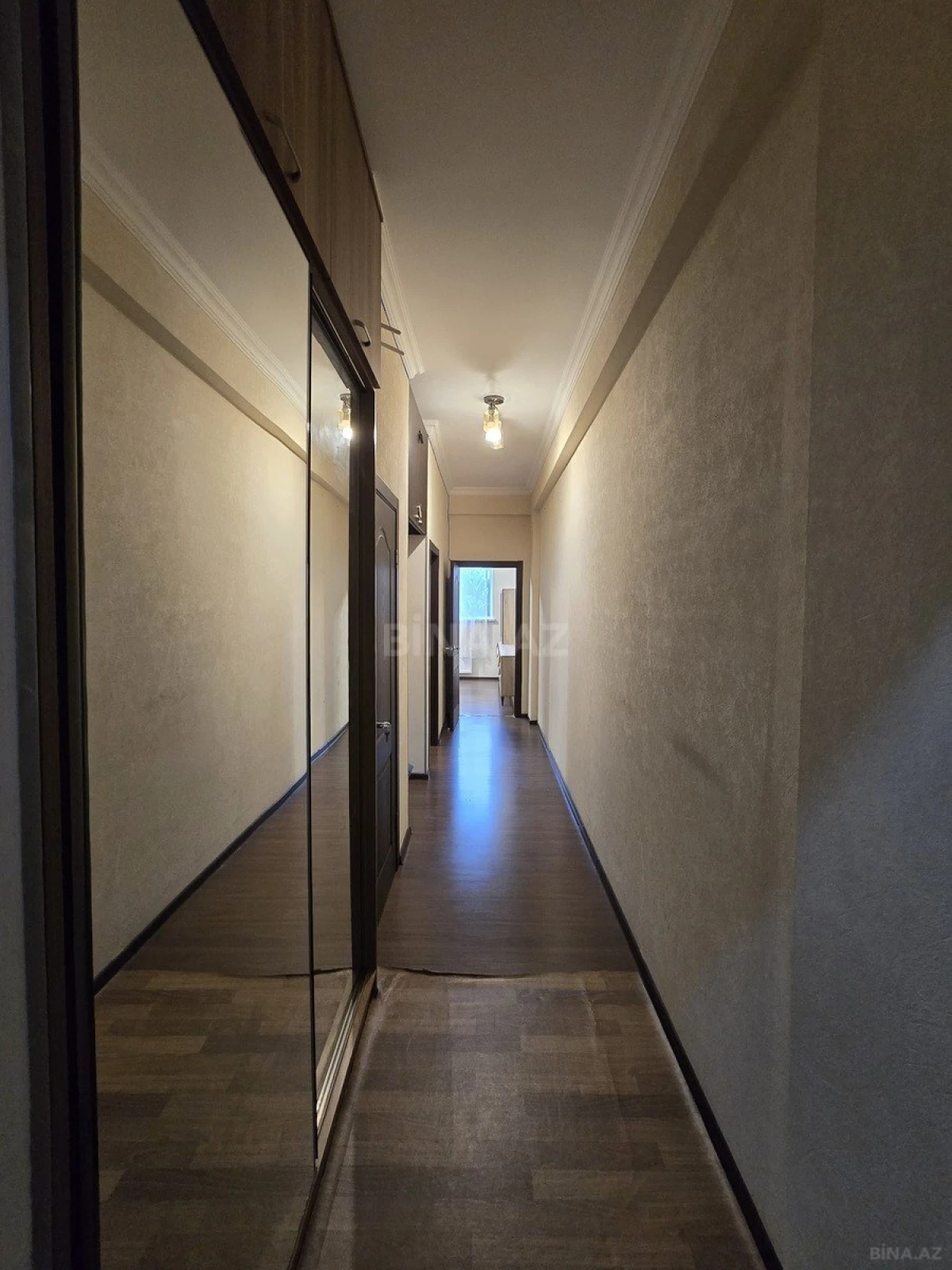 Kirayə verilir 2 otaqlı mənzil 65 m²