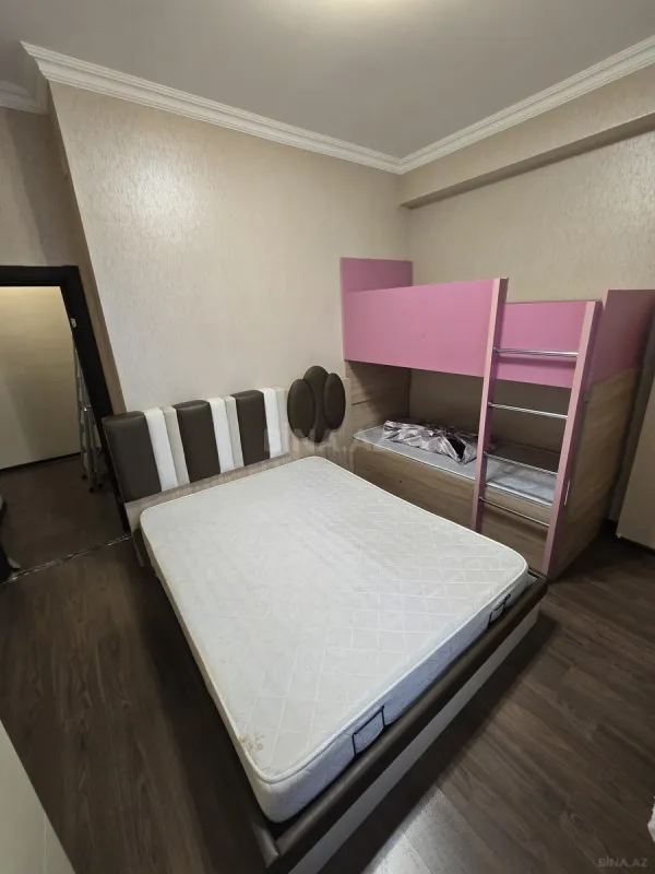 Kirayə verilir 2 otaqlı mənzil 65 m²