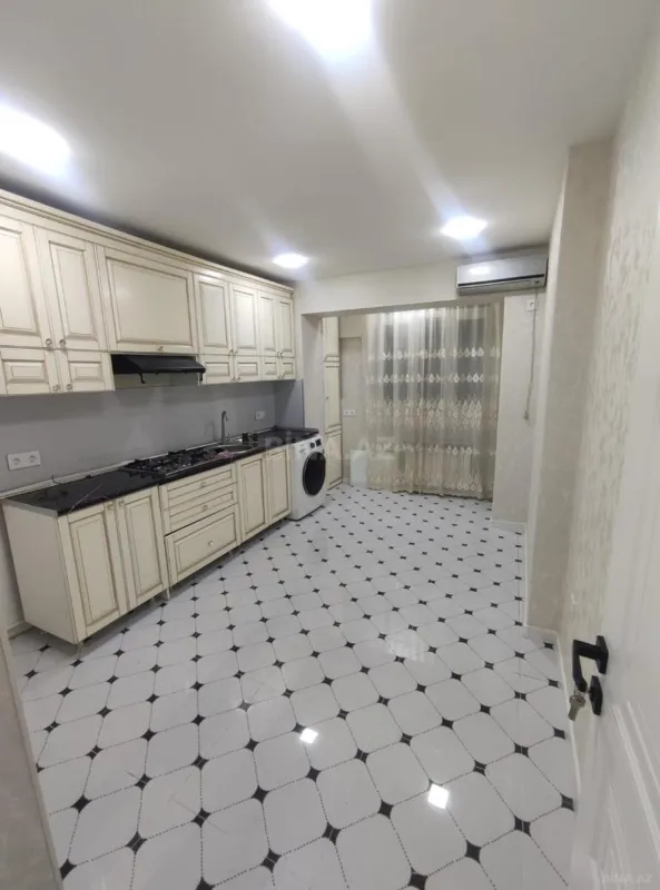 Kirayə verilir 2 otaqlı mənzil 90 m²