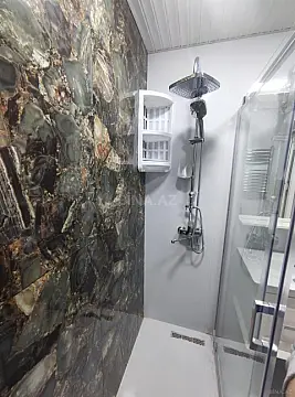 Kirayə verilir 2 otaqlı mənzil 90 m²