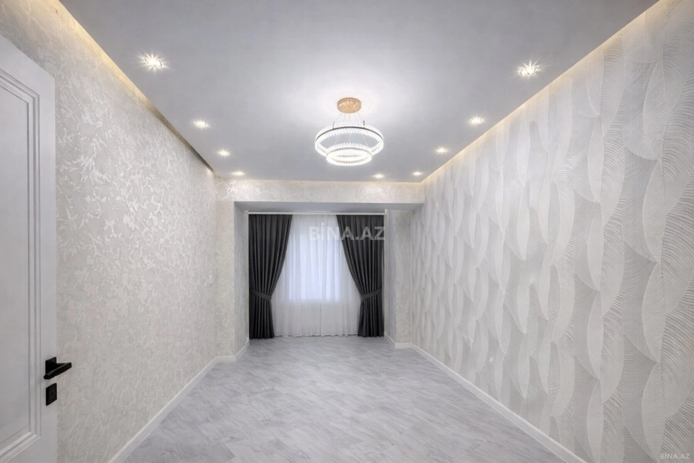 Satılır 3 otaqlı mənzil 126 m²