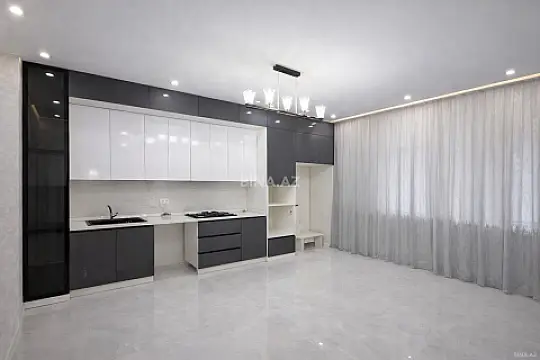 Satılır 3 otaqlı mənzil 126 m²