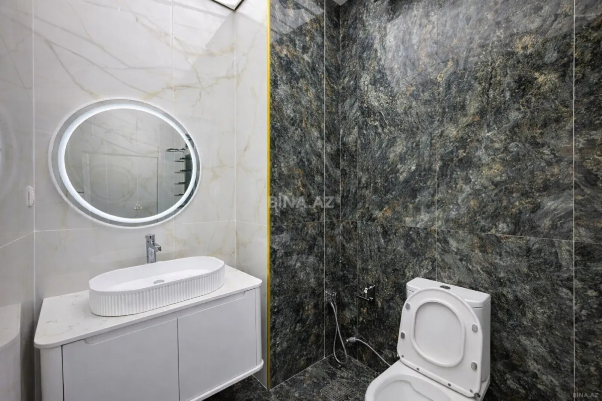 Satılır 3 otaqlı mənzil 126 m²