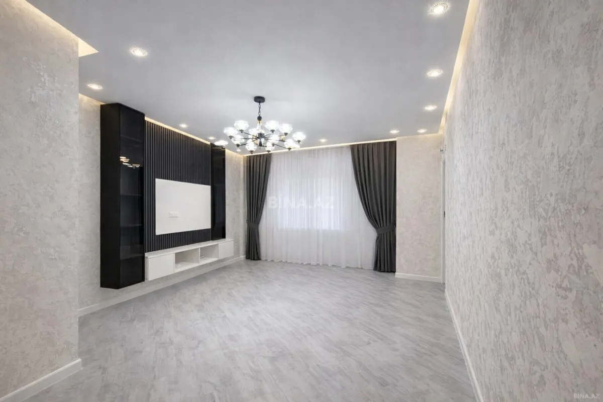 Satılır 3 otaqlı mənzil 126 m²