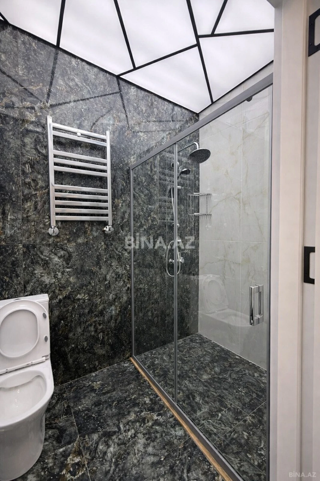 Satılır 3 otaqlı mənzil 126 m²