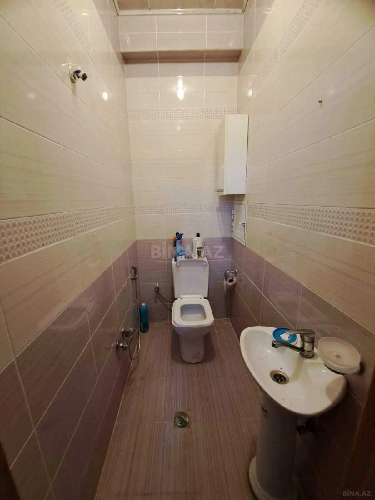Satılır 4 otaqlı mənzil 161 m²