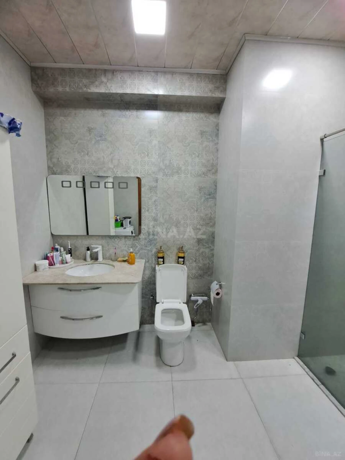 Satılır 4 otaqlı mənzil 161 m²