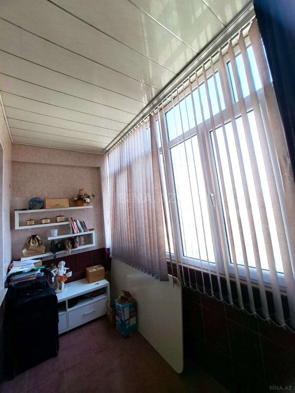 Satılır 4 otaqlı mənzil 161 m²