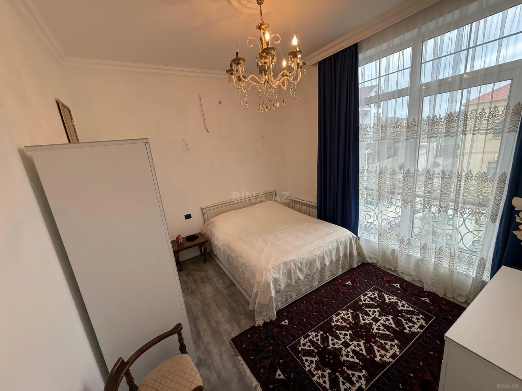 Satılır 7 otaqlı həyət evi 350 m²