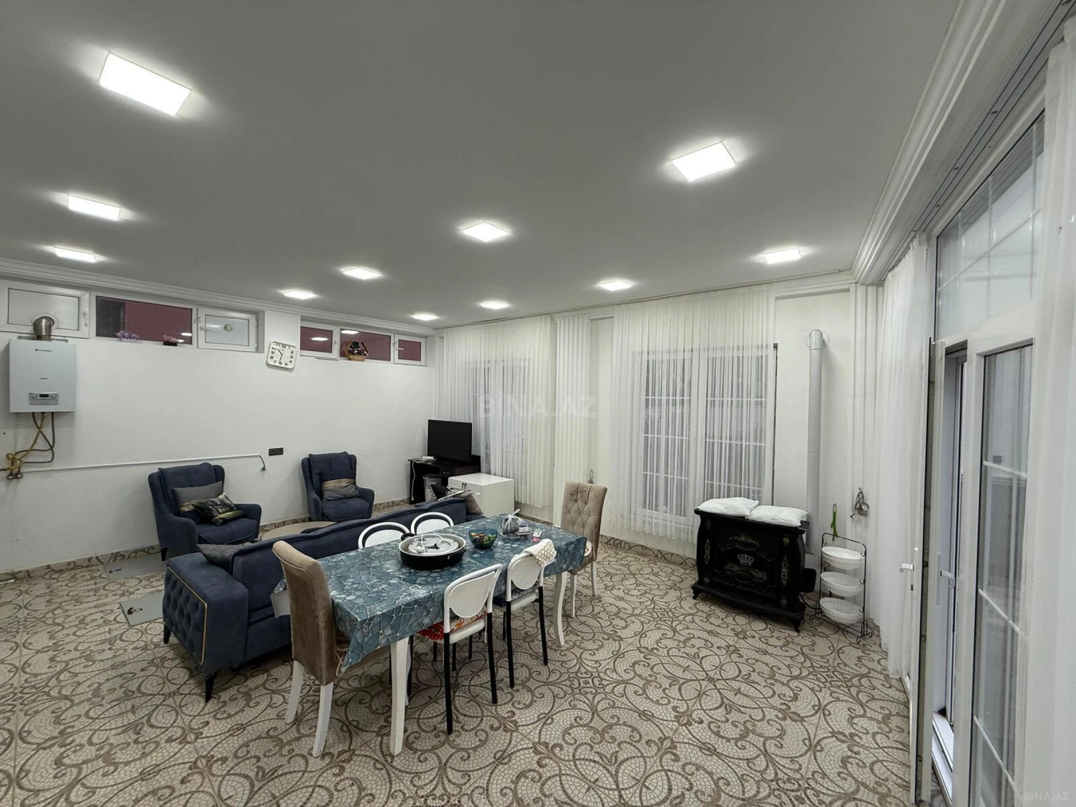 Satılır 7 otaqlı həyət evi 350 m²