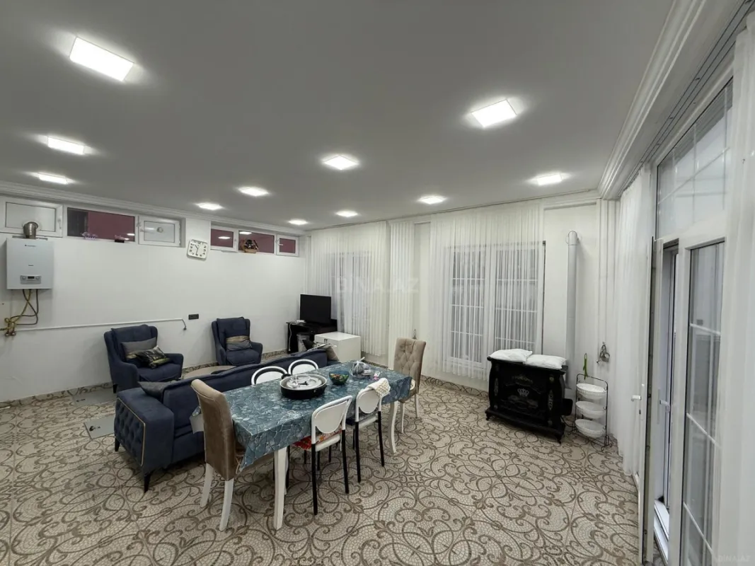 Satılır 7 otaqlı həyət evi 350 m²