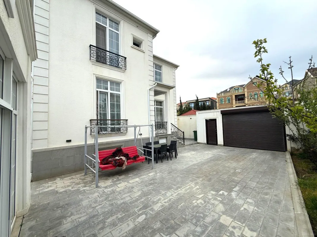 Satılır 7 otaqlı həyət evi 350 m²