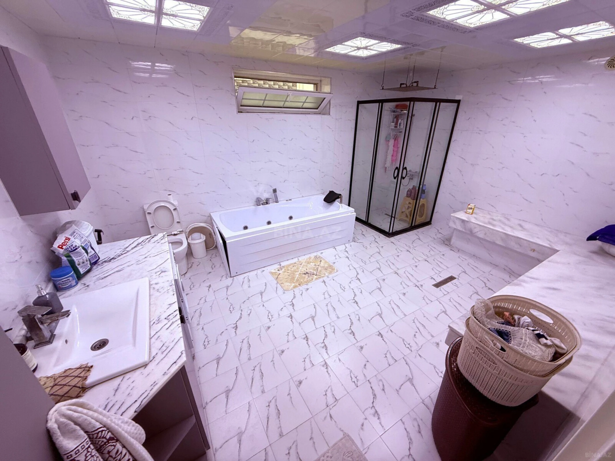 Satılır 7 otaqlı həyət evi 350 m²